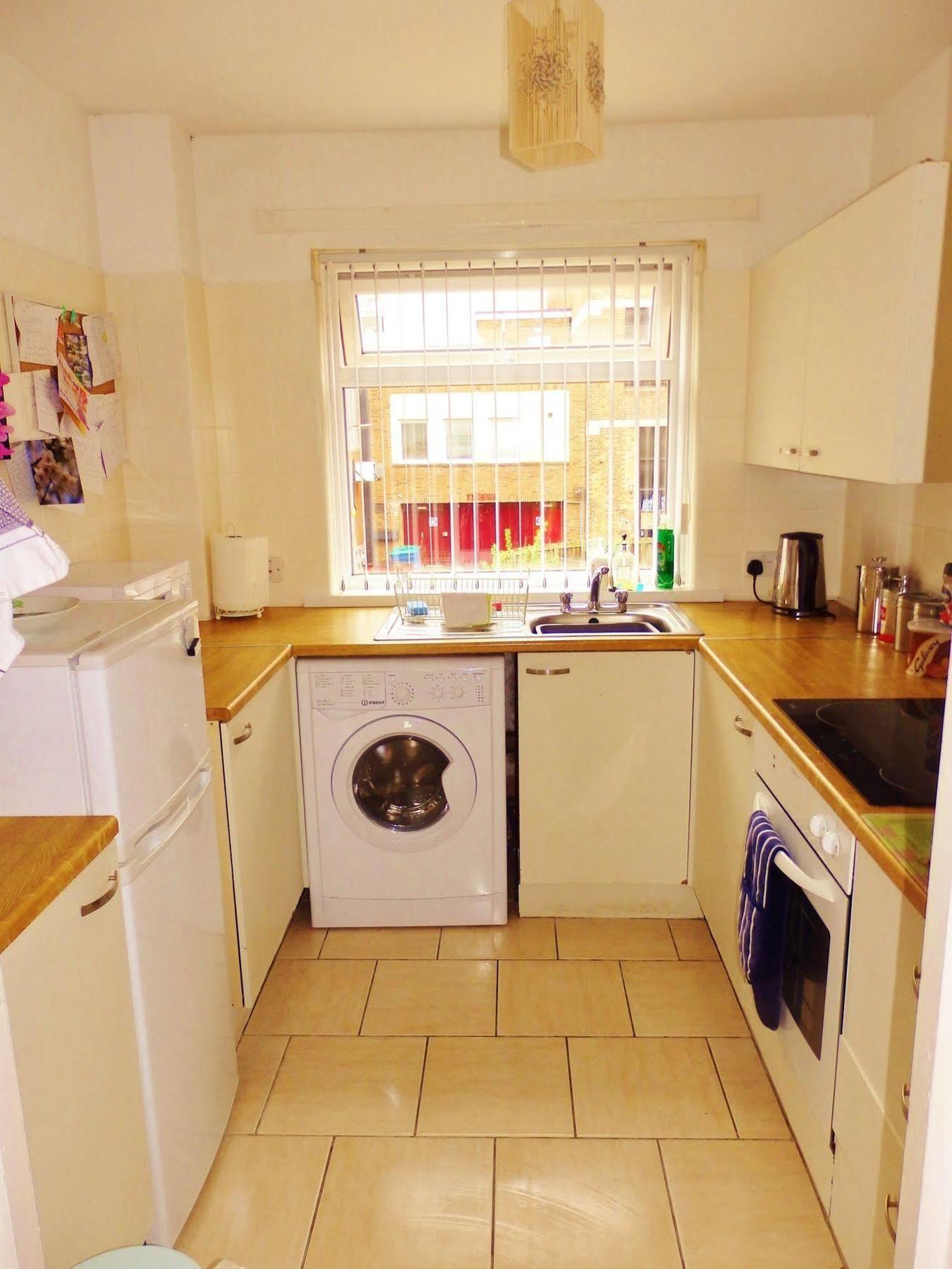 Perfect Central City Location - Parking - 3 Beds - 2 Bedrooms Belfast Exterior photo